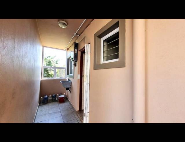 3 BEDROOM APARTMENT FOR SALE IN MANABA BEACH